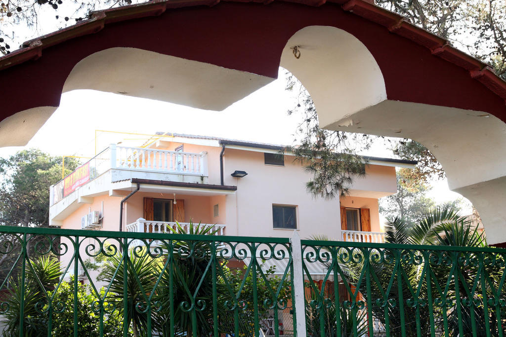 Villa Robinia Massafra Ruang foto